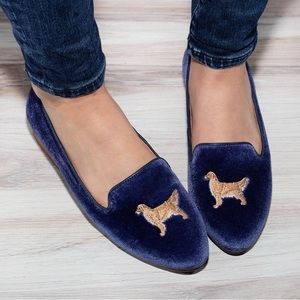 Jack Rogers Embroidered Golden Retriever Loafer. Size 8